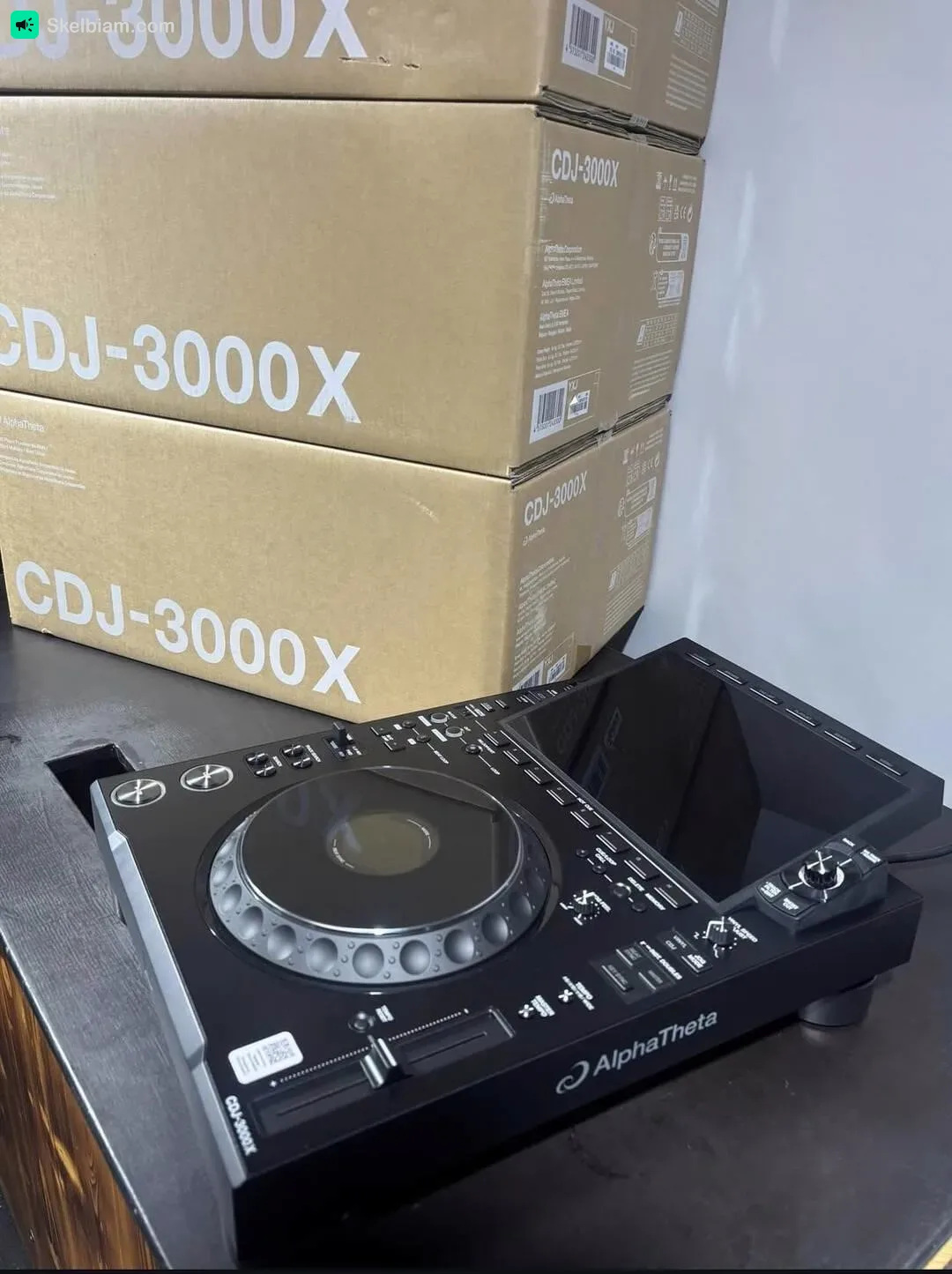 AlphaTheta CDJ-3000X, AlphaTheta Euphonia , Pioneer CDJ-3000, Pioneer DJ DJM-A9,  Pioneer CDJ-2000NXS2, Pioneer DJM-900NXS2, Pioneer DJ DJM-V10,  Pioneer DJM-S11, Denon DJ Prime 4+, Rane Four — Muzikos instrumentai, Vilnius
