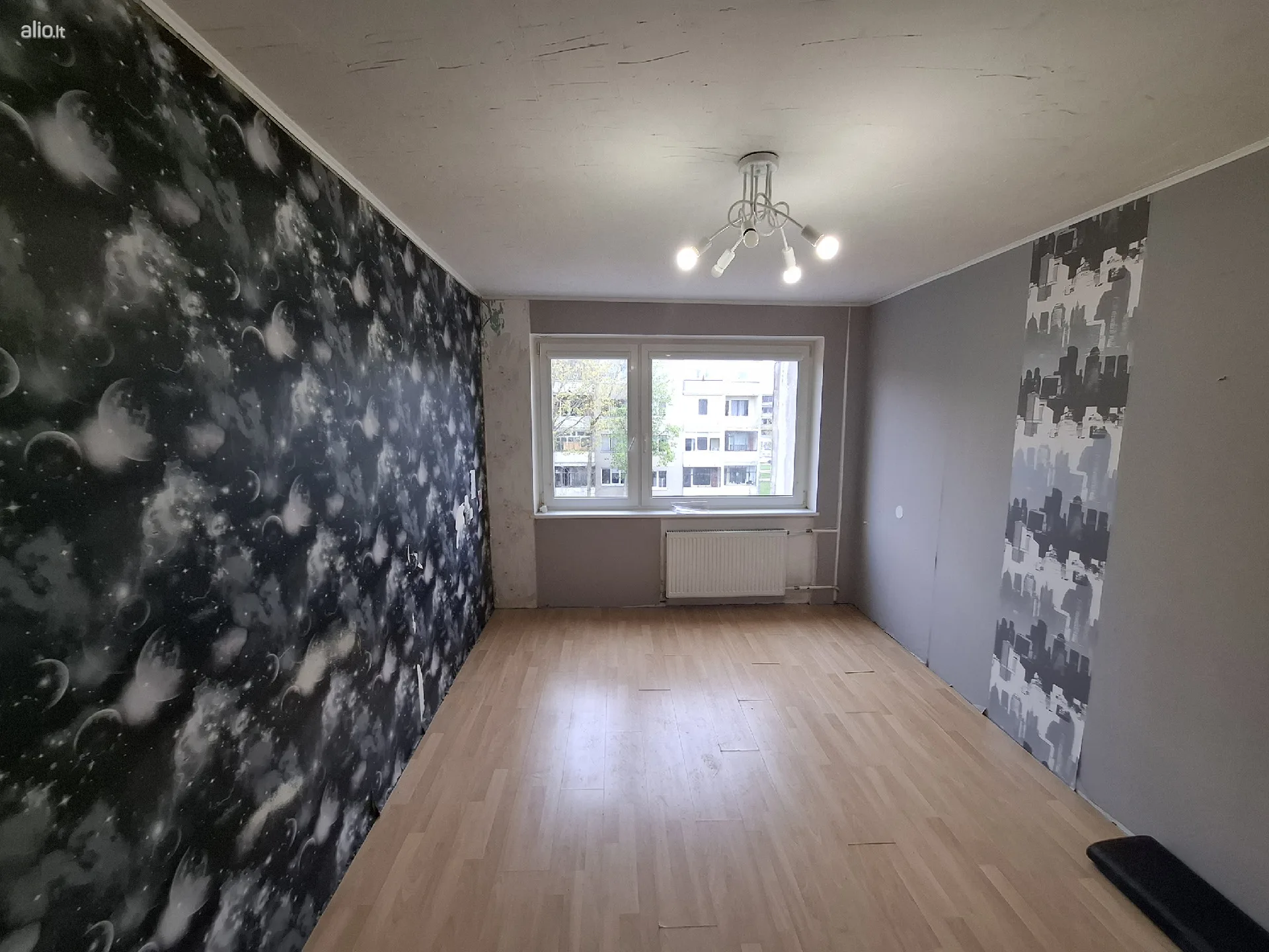 PARDUODAMAS DVIEJŲ KAMBARIŲ BUTAS DRAUGYSTĖS G. 28 MAŽEIKIUOSE